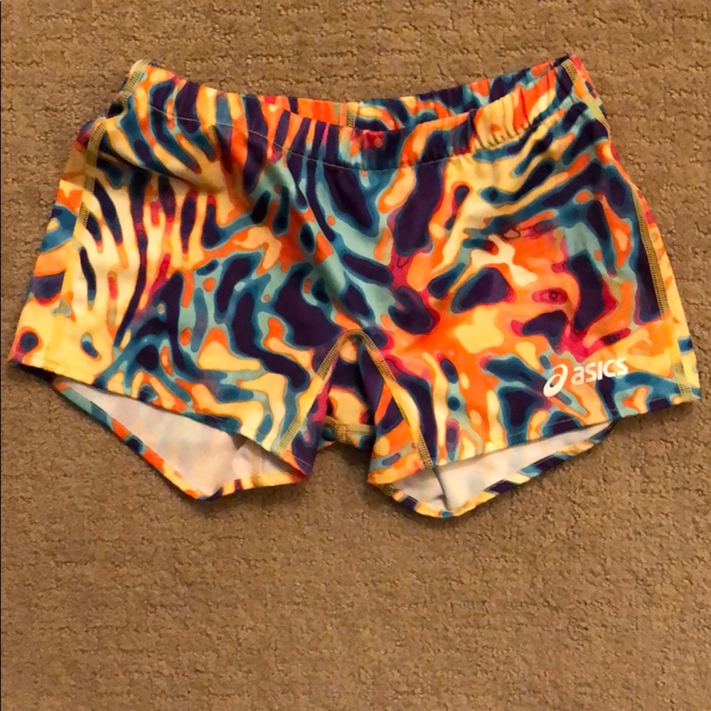 Running shorts